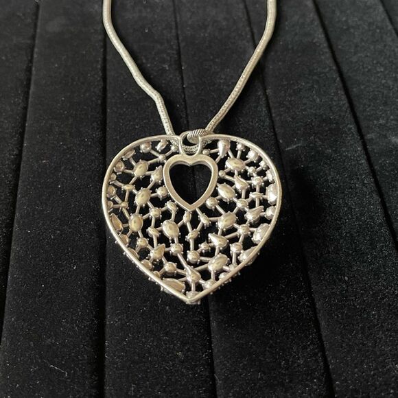Brighton One Love Convertible Heart Necklace Silver NWT - Picture 12 of 13